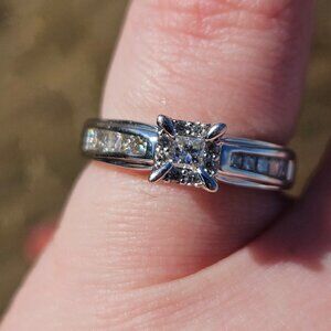 14K White Gold Princess Diamond Halo Engagement Wedding Ring 1/2TCW Size 5.5